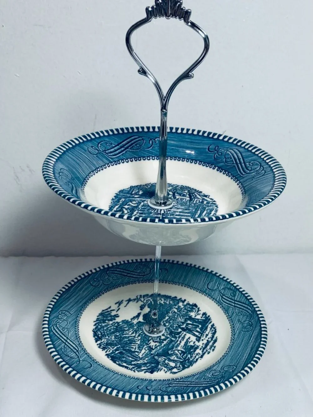 VNTG Currier & Ives Tidbit Tray, 3 Dishes, Silver Handle